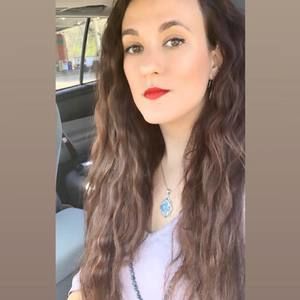 Meet your Posher, Lauren